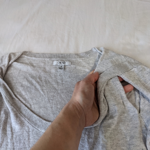 Cache Light Gray Sweater Top Small Ribbed Hemline - Picture 6 of 9